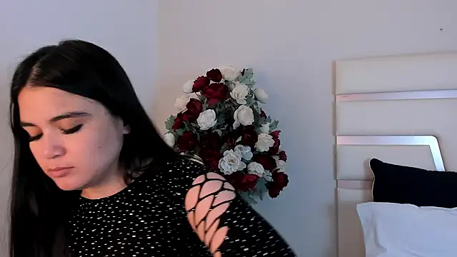Snapshot of CamilaSofiia chatting on January 17, 8:56 am CamilaSofiia online show from January 17, 8:56 am