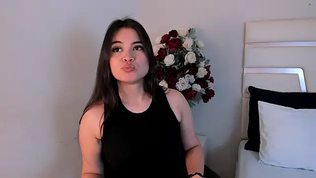Snapshot of CamilaSofiia chatting on January 17, 7:27 pm CamilaSofiia online show from January 17, 7:27 pm