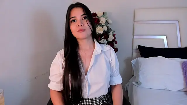 Snapshot of CamilaSofiia chatting on January 18, 7:58 pm CamilaSofiia online show from January 18, 7:58 pm