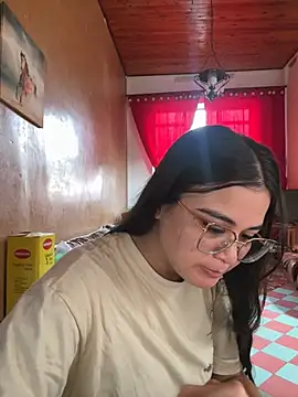 CamilaSofiia online show from March 11, 9:32 pm