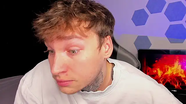 Chris Tyson online show from October 6, 10:12 am