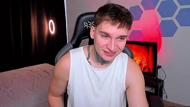 Chris Tyson online show from December 1, 7:13 am