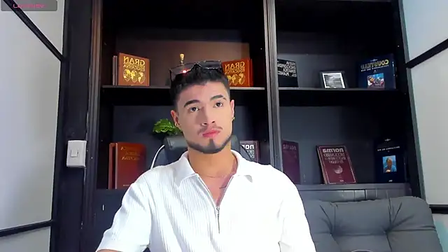 Snapshot of EdwardRoss_ chatting on November 3, 5:36 pm EdwardRoss online show from November 3, 5:36 pm