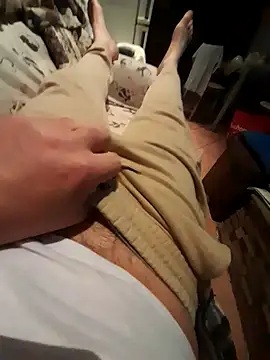 Snapshot of caigo7 chatting on January 12, 8:47 pm caigo7 online show from January 12, 8:47 pm