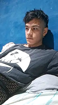 Snapshot of LYZBORNHD chatting on January 20, 4:21 am LYZBORNHD online show from January 20, 4:21 am