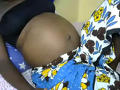 PrettyBabelv online show from February 28, 11:33 am