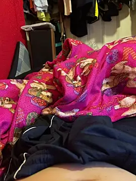 Snapshot of A6229 chatting on December 11, 11:00 pm A6229 online show from December 11, 11:00 pm