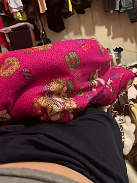 Snapshot of A6229 chatting on December 12, 2:33 pm A6229 online show from December 12, 2:33 pm