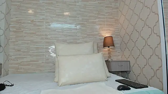 ZoeSmitth online show from January 30, 12:06 pm