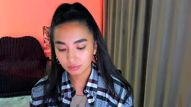 worldofkim online show from February 28, 11:23 pm