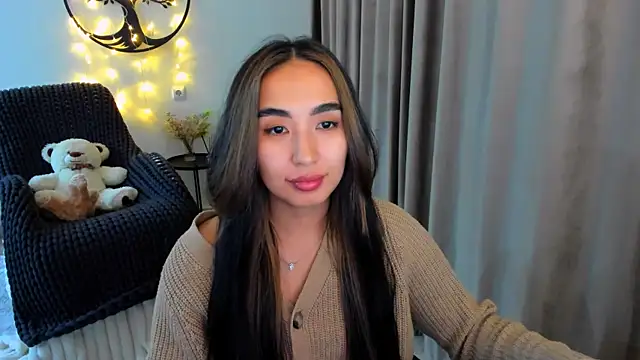 worldofkim online show from February 28, 7:04 pm