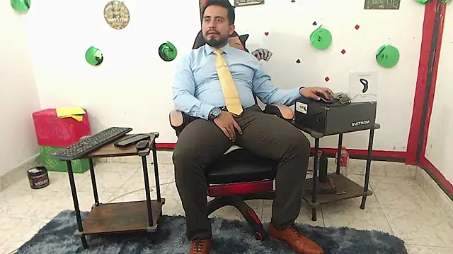 KalethBigDick online show from April 22, 7:55 am