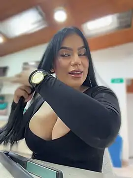 Miah gomez  online show from April 23, 6:10 pm