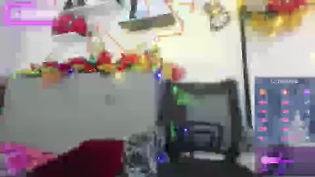 Snapshot of alissonandamy chatting on December 23, 12:19 pm alissonandamy online show from December 23, 12:19 pm