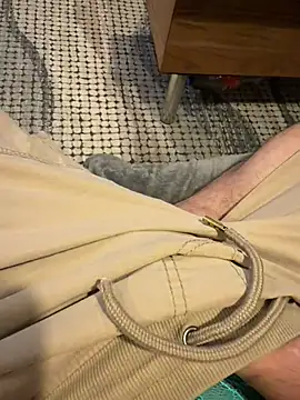 Kissoks1xh online show from April 14, 9:43 pm