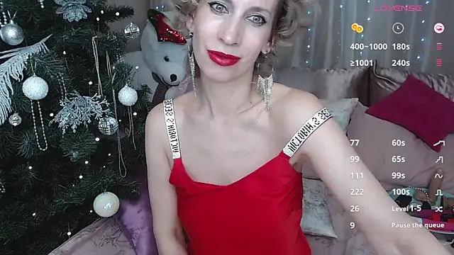 AdrianaSea online show from December 15, 11:55 am
