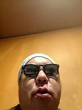 punk0805 online show from September 25, 11:25 am