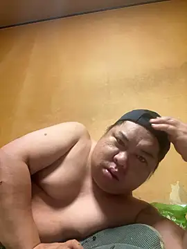 punk0805 online show from September 28, 5:07 pm