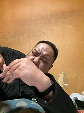 punk0805 online show from March 28, 1:54 pm