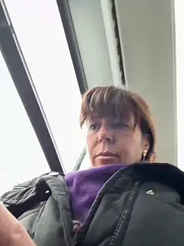 eveangelll online show from January 3, 9:25 am