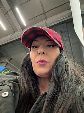 eveangelll online show from February 11, 8:05 am