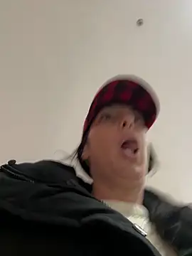 eveangelll online show from February 18, 7:21 am