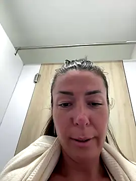 eveangelll online show from December 18, 10:32 am