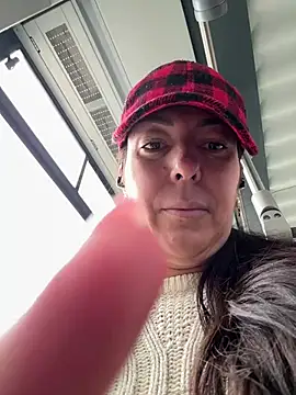 eveangelll online show from March 22, 6:50 am