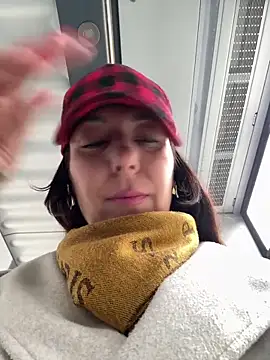 eveangelll online show from April 22, 7:22 am