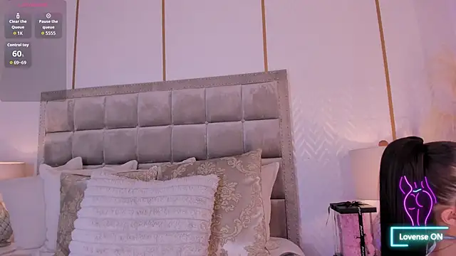 SamanthaClay online show from October 14, 9:04 pm