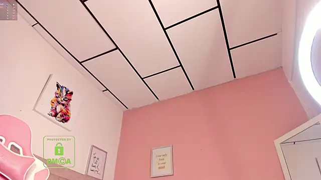 Snapshot of scarlet_darling26 chatting on February 21, 12:49 am scarlet darling26 online show from February 21, 12:49 am