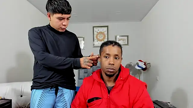 Snapshot of AlejoKhalifa_ chatting on December 24, 3:37 pm AlejoKhalifa  online show from December 24, 3:37 pm