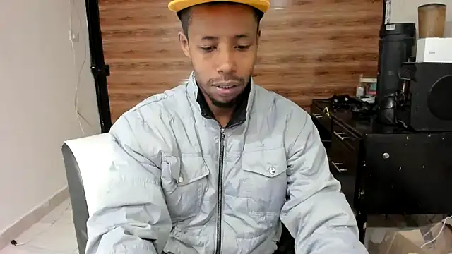 Snapshot of AlejoKhalifa_ chatting on January 26, 12:11 pm AlejoKhalifa  online show from January 26, 12:11 pm