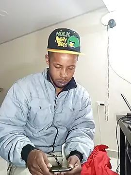 Snapshot of AlejoKhalifa_ chatting on March 11, 9:34 am AlejoKhalifa  online show from March 11, 9:34 am