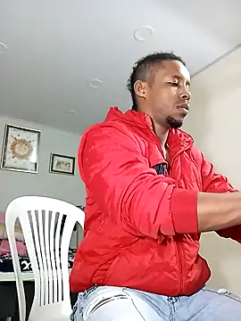 Snapshot of AlejoKhalifa_ chatting on March 14, 9:35 am AlejoKhalifa  online show from March 14, 9:35 am