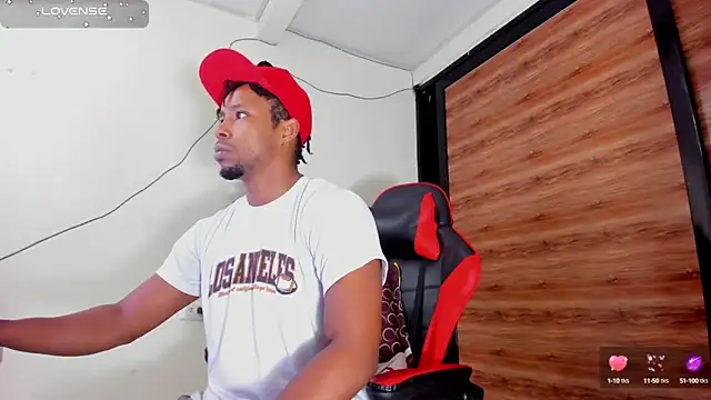 Snapshot of AlejoKhalifa_ chatting on October 1, 10:21 am AlejoKhalifa  online show from October 1, 10:21 am