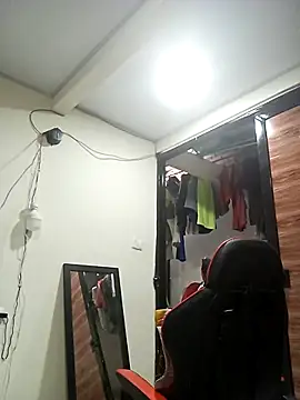 Snapshot of AlejoKhalifa_ chatting on October 4, 9:35 pm AlejoKhalifa  online show from October 4, 9:35 pm