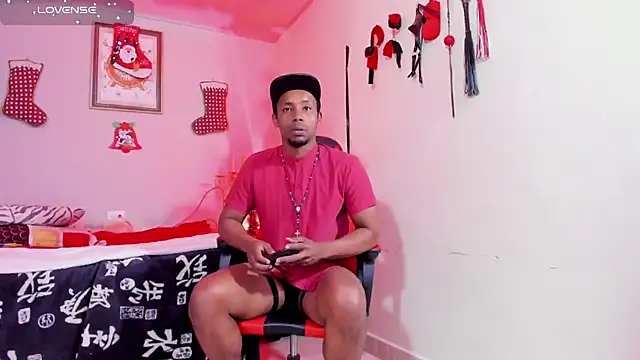 AlejoKhalifa  online show from December 17, 4:57 pm