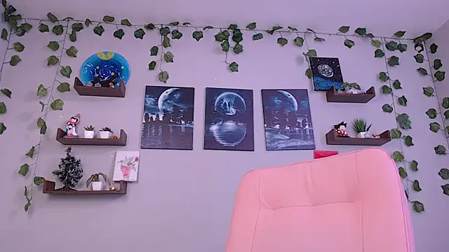 macey elliot  online show from January 8, 3:07 pm