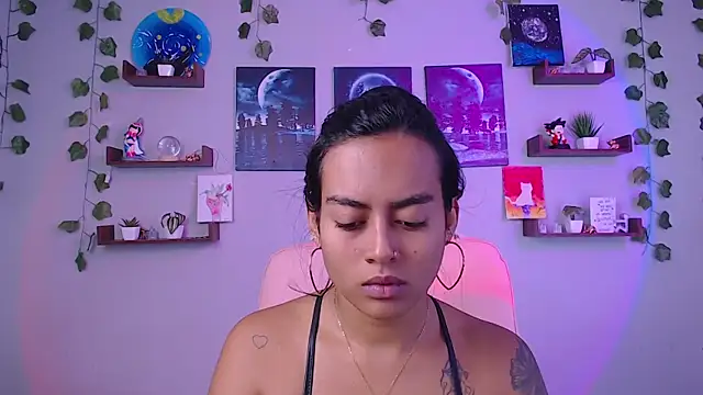 macey elliot  online show from February 8, 3:53 pm