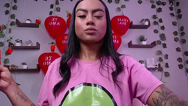 macey elliot  online show from February 16, 3:38 pm