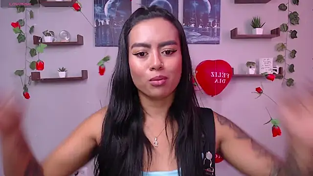 macey elliot  online show from February 19, 6:10 pm