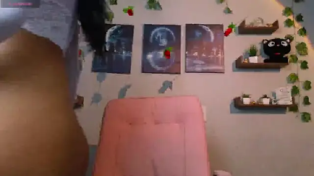 macey elliot  online show from March 14, 1:02 pm