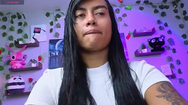 macey elliot  online show from March 15, 2:45 pm