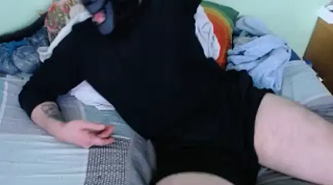 Snapshot of pauloooooborderrrr chatting on December 20, 12:05 pm pauloooooborderrrr online show from December 20, 12:05 pm