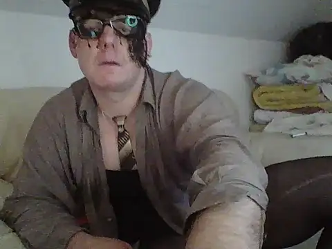 Snapshot of pauloooooborderrrr chatting on November 17, 6:30 am pauloooooborderrrr online show from November 17, 6:30 am