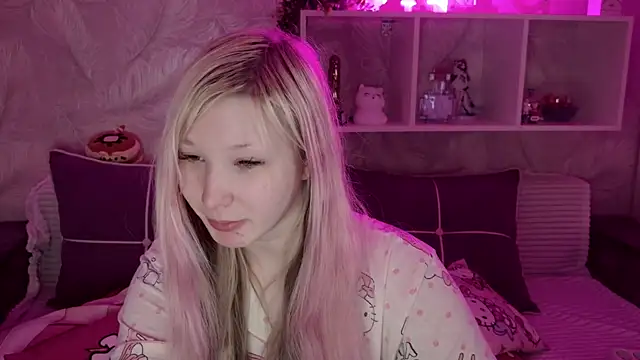 MeowkaKitty online show from April 18, 1:42 am