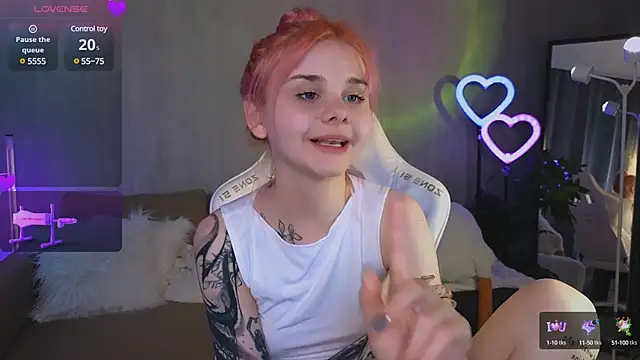 Snapshot of Britney_Lynch chatting on March 23, 4:16 am Britney Lynch online show from March 23, 4:16 am