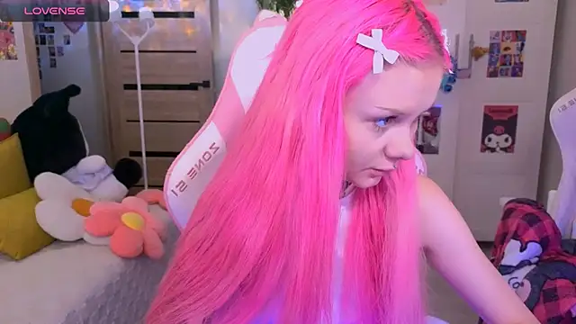 Snapshot of Britney_Lynch chatting on October 26, 12:44 pm Britney Lynch online show from October 26, 12:44 pm