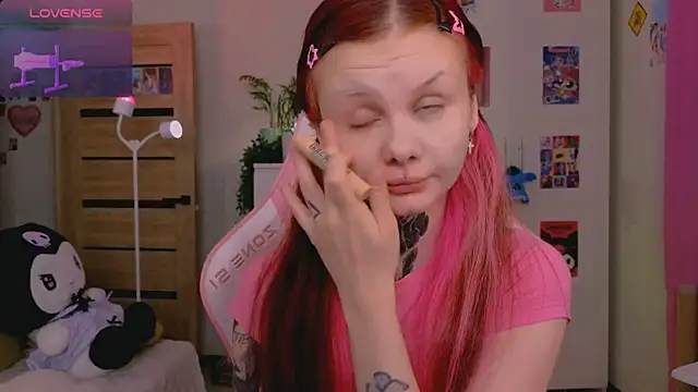 Snapshot of Britney_Lynch chatting on November 10, 7:57 pm Britney Lynch online show from November 10, 7:57 pm